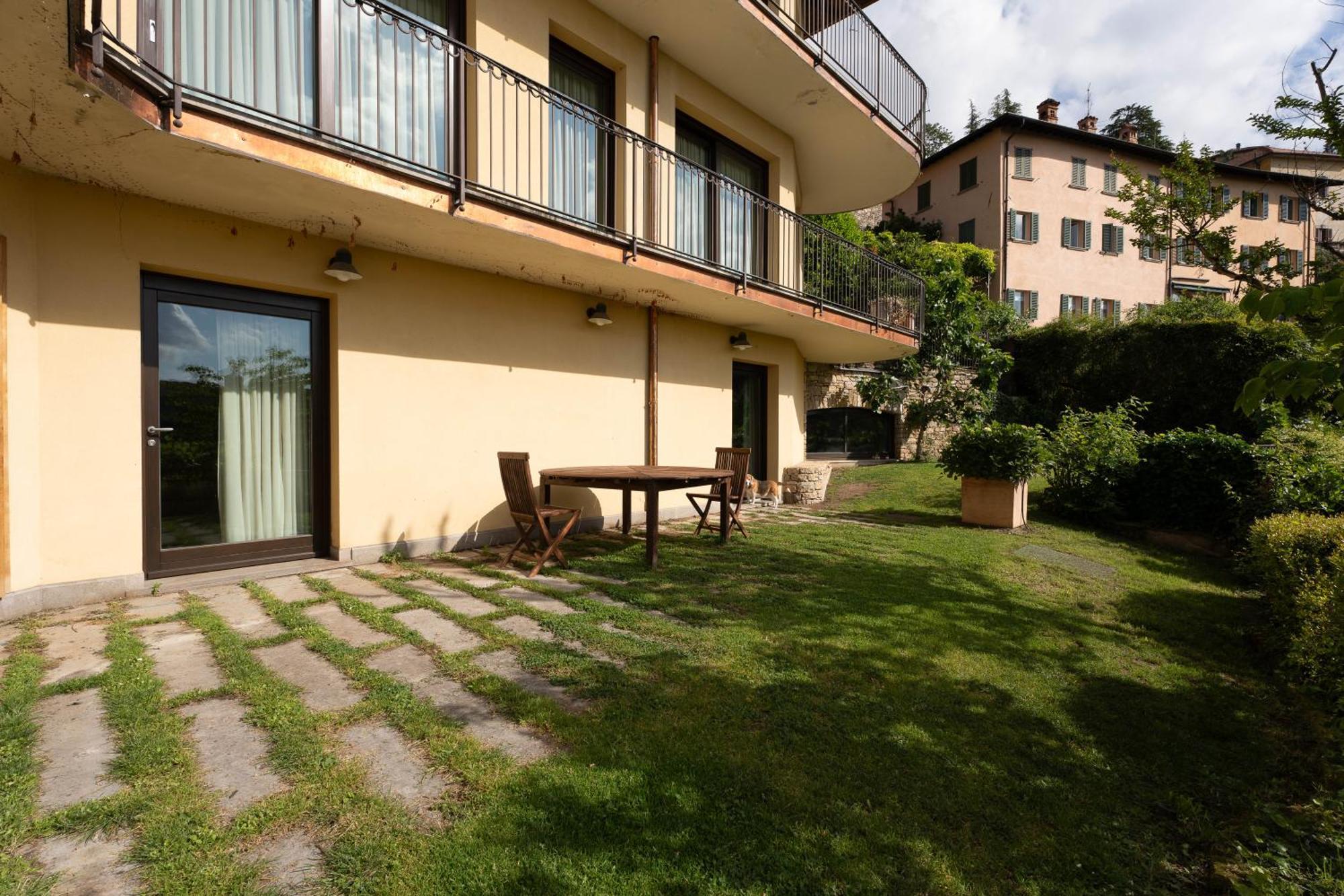 Apartments Vistallihouse Bergamo Exteriér fotografie